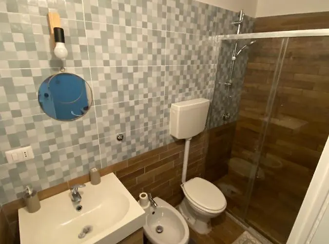 Oda ve Kahvaltı Al Vicolo Di 3*